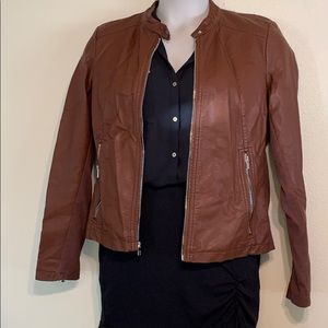 Beautiful, vegan leather, cropped bomber jacket.
